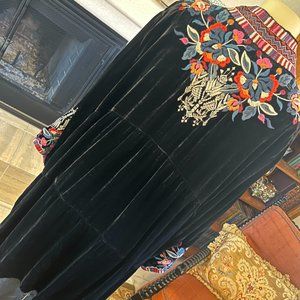 Johnny Was Los Angeles Velvet and Silk Midi Length Embroidered Kimono